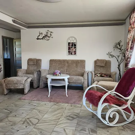 Ani & Rustikal Apartament *